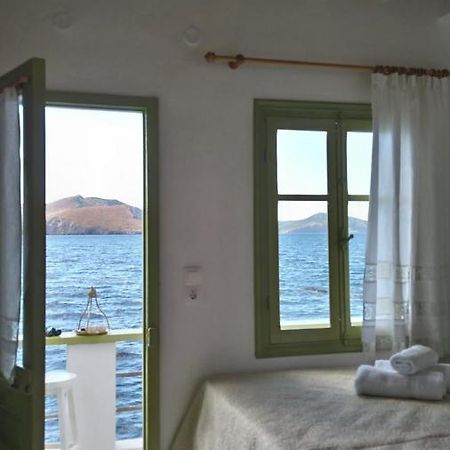 Milos By The Sea - Eco House Plaka  Экстерьер фото