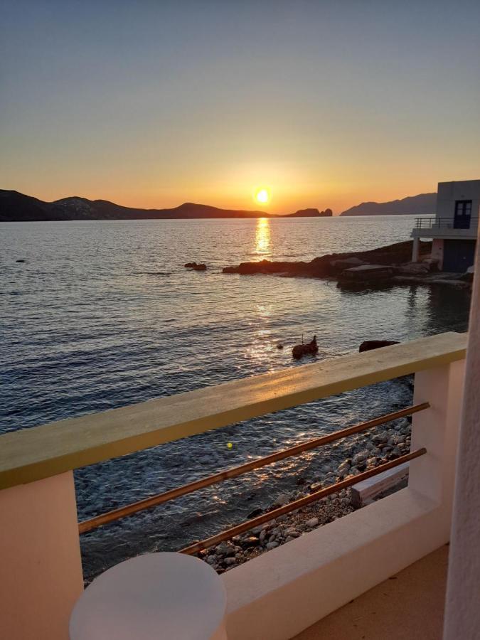 Milos By The Sea - Eco House Plaka  Экстерьер фото