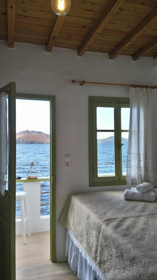 Milos By The Sea - Eco House Plaka  Экстерьер фото