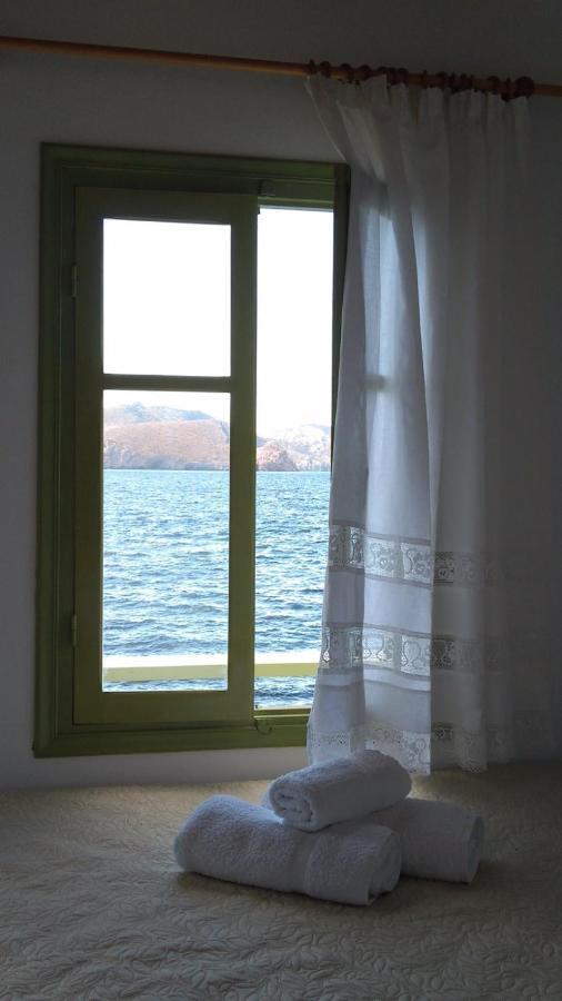 Milos By The Sea - Eco House Plaka  Экстерьер фото